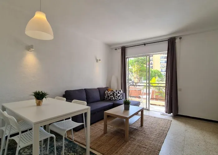 Cristianos - With Pool Crissol * Arona (Tenerife)